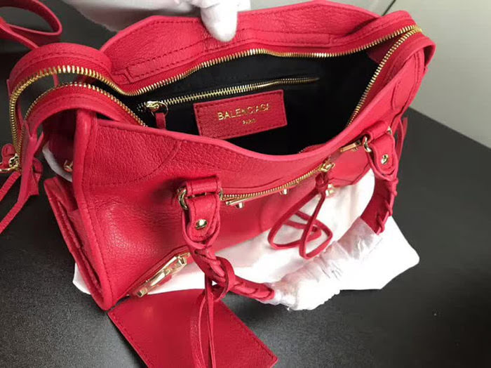 BALENCIAG巴黎世家 經典機車 原版山羊皮 包邊五金款 簡單時尚風格 手提肩背斜挎包  BL1429